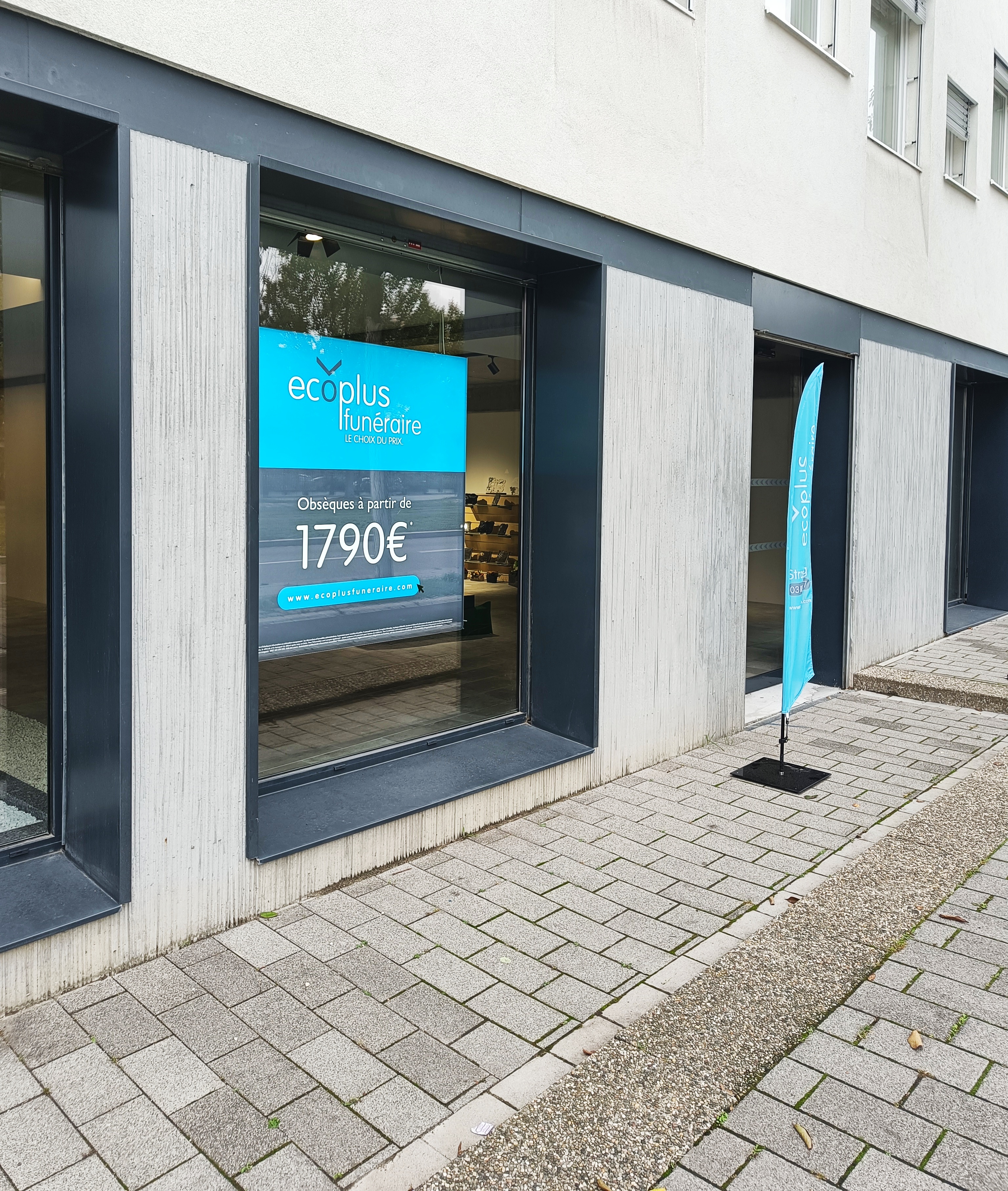 Devanture du magasin Ecoplus Funéraire
